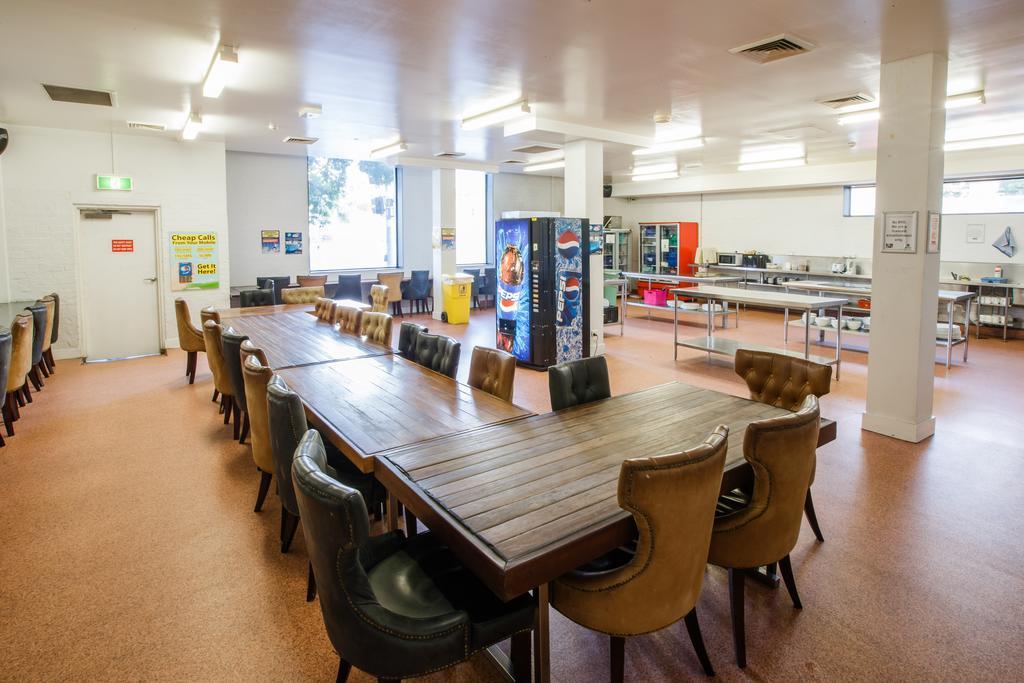 Хостел Bunk Brisbane Fortitude Valley Экстерьер фото